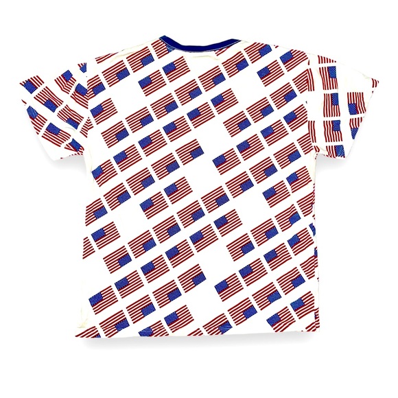 URBAN OUTFITTERS AMERICA TEE 🇺🇸 - Picture 2 of 5